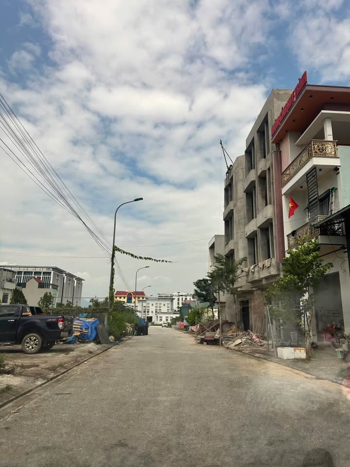 Đất nền tái định cư Đề Thám Cao Bằng 200m² giá 6 tỷ - Sổ đỏ chính chủ