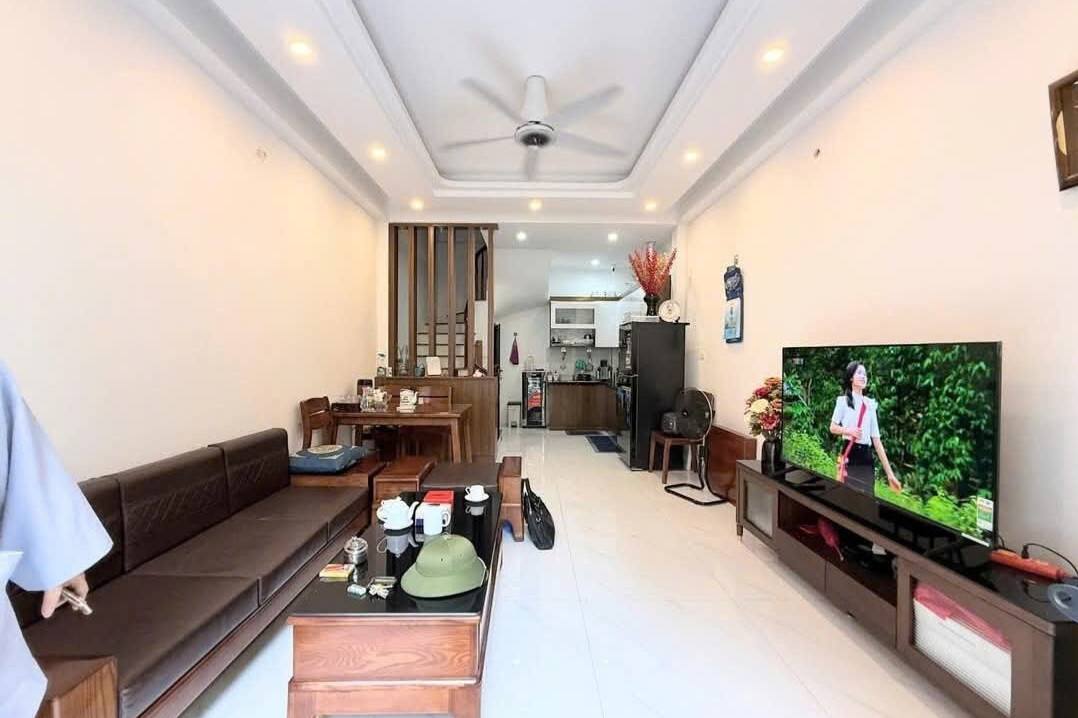Nhà riêng phố Ngọc Trục, Đại Mỗ 40m² giá 6.95 tỷ - Mặt tiền thoáng, sang tên ngay!