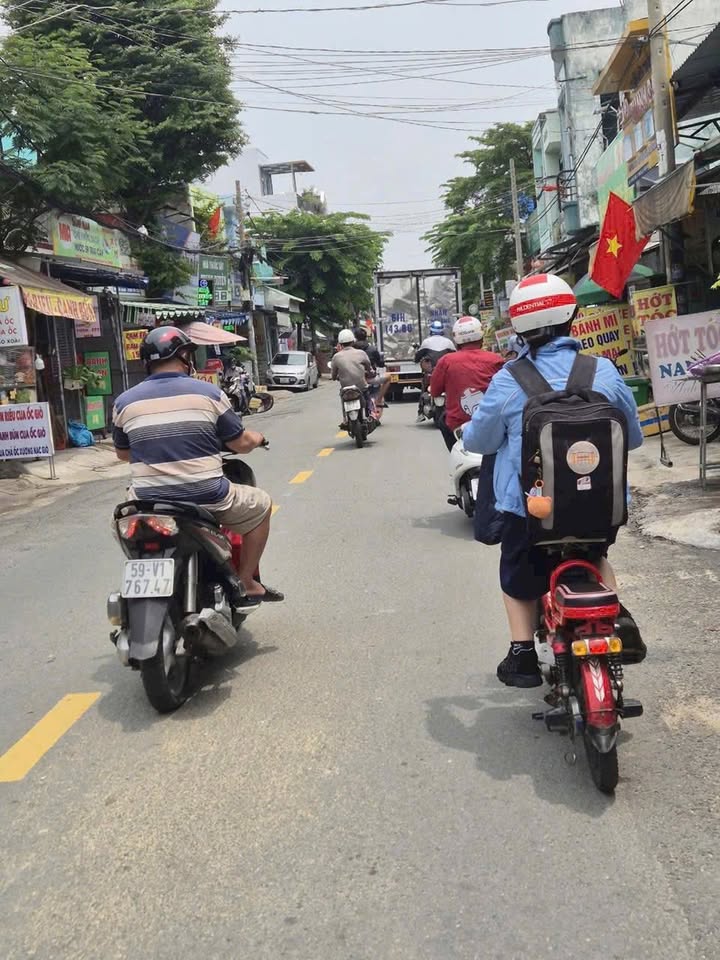 Bán gấp FrontHouse mặt tiền Hồ Văn Long Bình Tân 100m² chỉ 10.5 tỷ - Cơ hội đầu tư sinh lời!