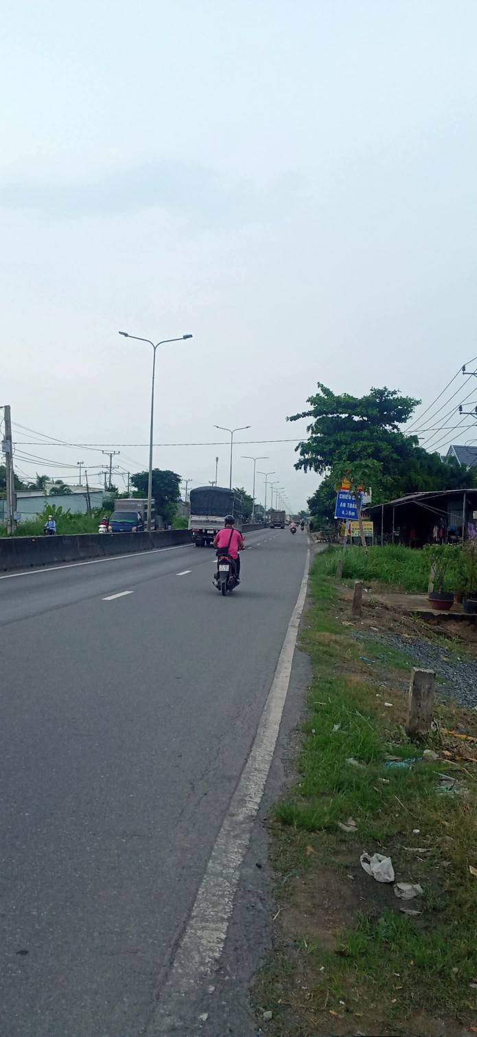 Đất nền mặt tiền đường 824, xã Thạnh Lợi, 385m² giá 4.9 tỷ - Cơ hội đầu tư hấp dẫn!