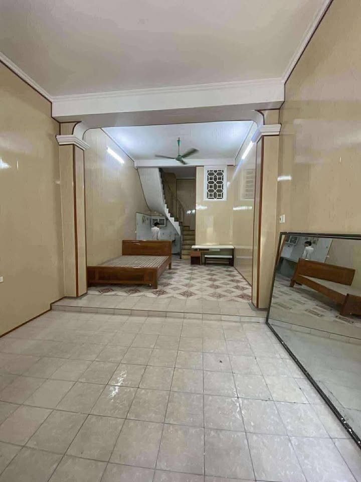 Nhà 2,5 tầng Ngõ Vị Xuyên, Nam Định 53m² giá 2 tỷ - Sẵn sàng vào ở!