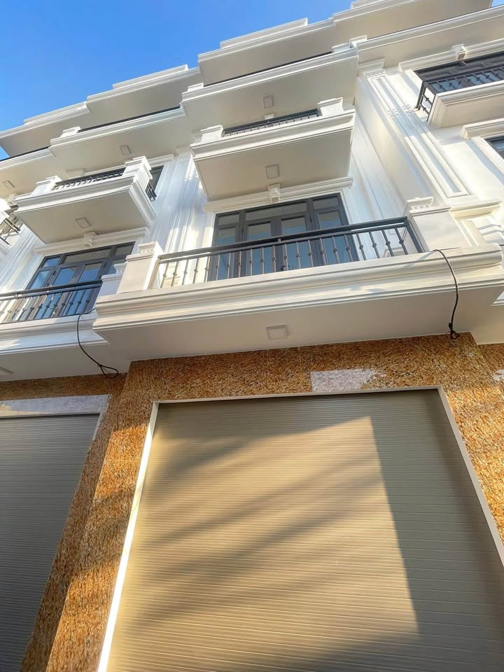 Bán nhà 4 tầng độc lập tại Tiểu Trà, Hưng Đạo, 44m² - Thiết kế hiện đại, giá chỉ 2.4 tỷ!