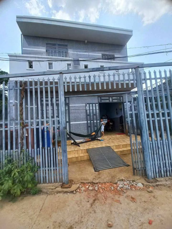 Nhà bán Hòa Long, Bà Rịa 241m² giá 2.7 tỷ - Chính chủ, sẵn sàng vào ở!