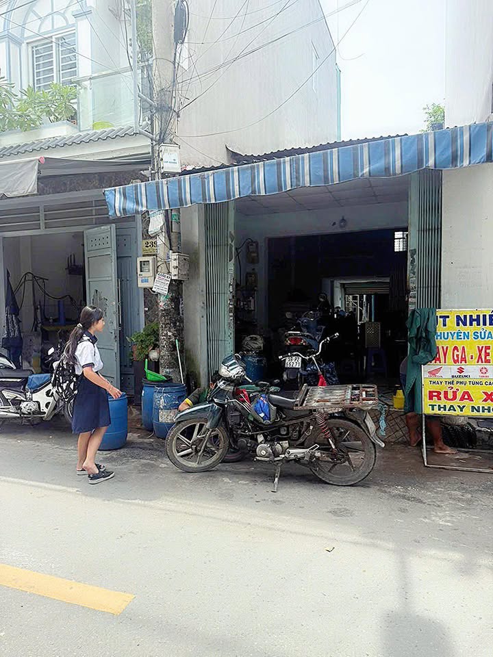 Nhà mặt tiền đường Số 11, Bình Hưng Hòa, Bình Tân 64m² giá 5.7 tỷ - Vị trí kinh doanh lý tưởng!