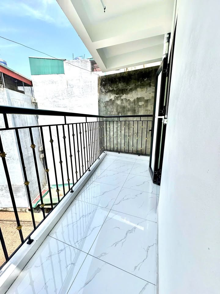 Căn hộ cho thuê tại 37 Nguyễn Thị Định, Cầu Giấy - Full nội thất, siêu thoáng