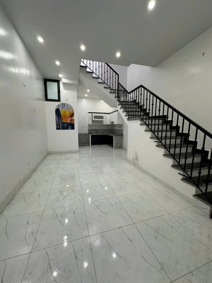 Nhà 2 tầng tại phố Tô Hiệu, Hải Phòng 40m² giá 2.35 tỷ - Sổ đỏ chính chủ!