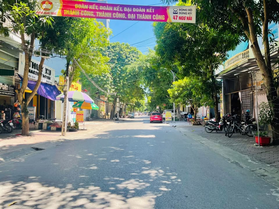 Nhà Kinh Doanh Mặt Đường Lê Khôi 85m² - Lô Góc Sầm Uất, Giá Thỏa Thuận!