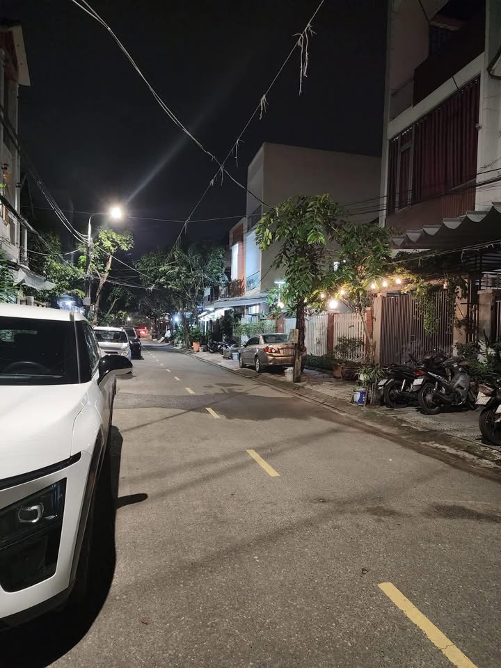 Nhà riêng tại Hoà Cường, Đà Nẵng 80m² giá 6 tỷ - Tặng nhà 2 tầng!