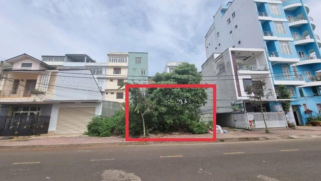 Đất nền đường Hồ Tùng Mậu, Bảo Lộc 240m² giá 12 tỷ - Đầu tư sinh lời dài hạn!