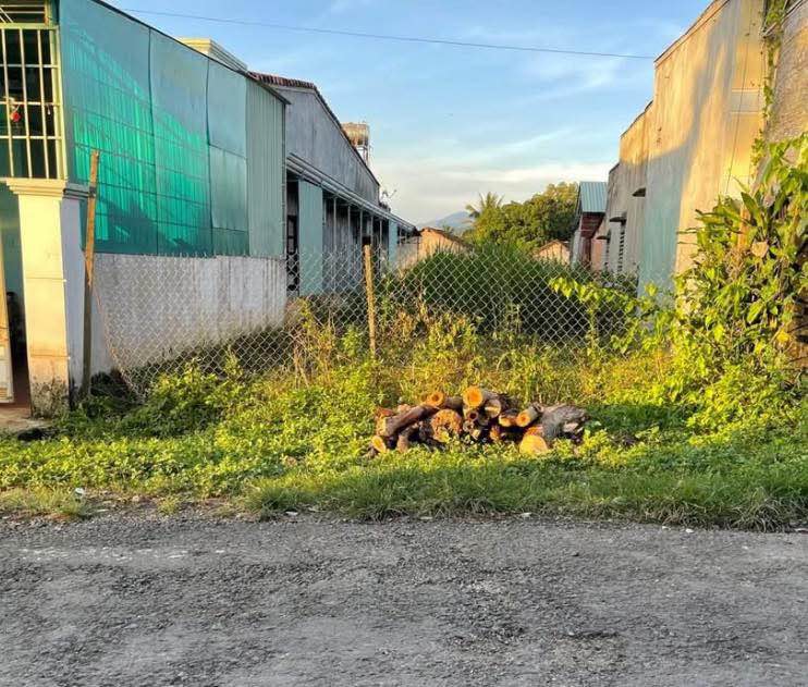 Đất thổ cư Thôn 2 Đắk Cấm 240m² giá 700 triệu - Cơ hội đầu tư tuyệt vời!