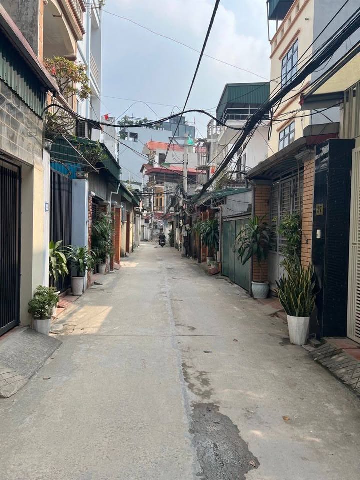 Bán đất Thượng Thanh Long Biên 62m² giá 9 tỷ - Đầu tư sinh lời ngay!