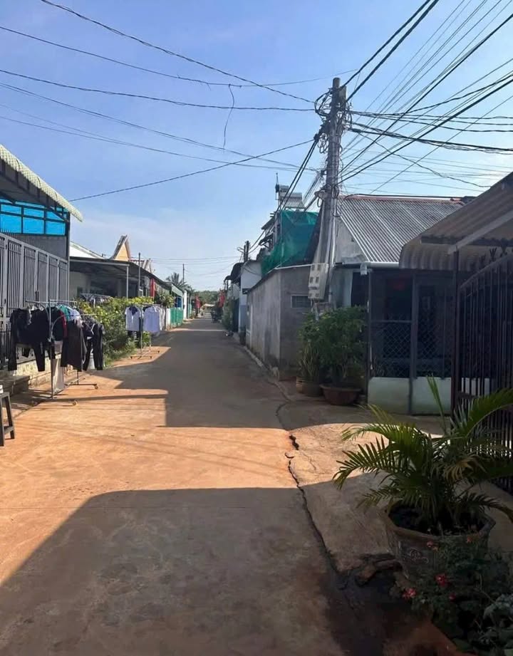 Nhà riêng Suối Tre, Long Khánh 45m² giá 650 triệu - Sổ hồng chính chủ!