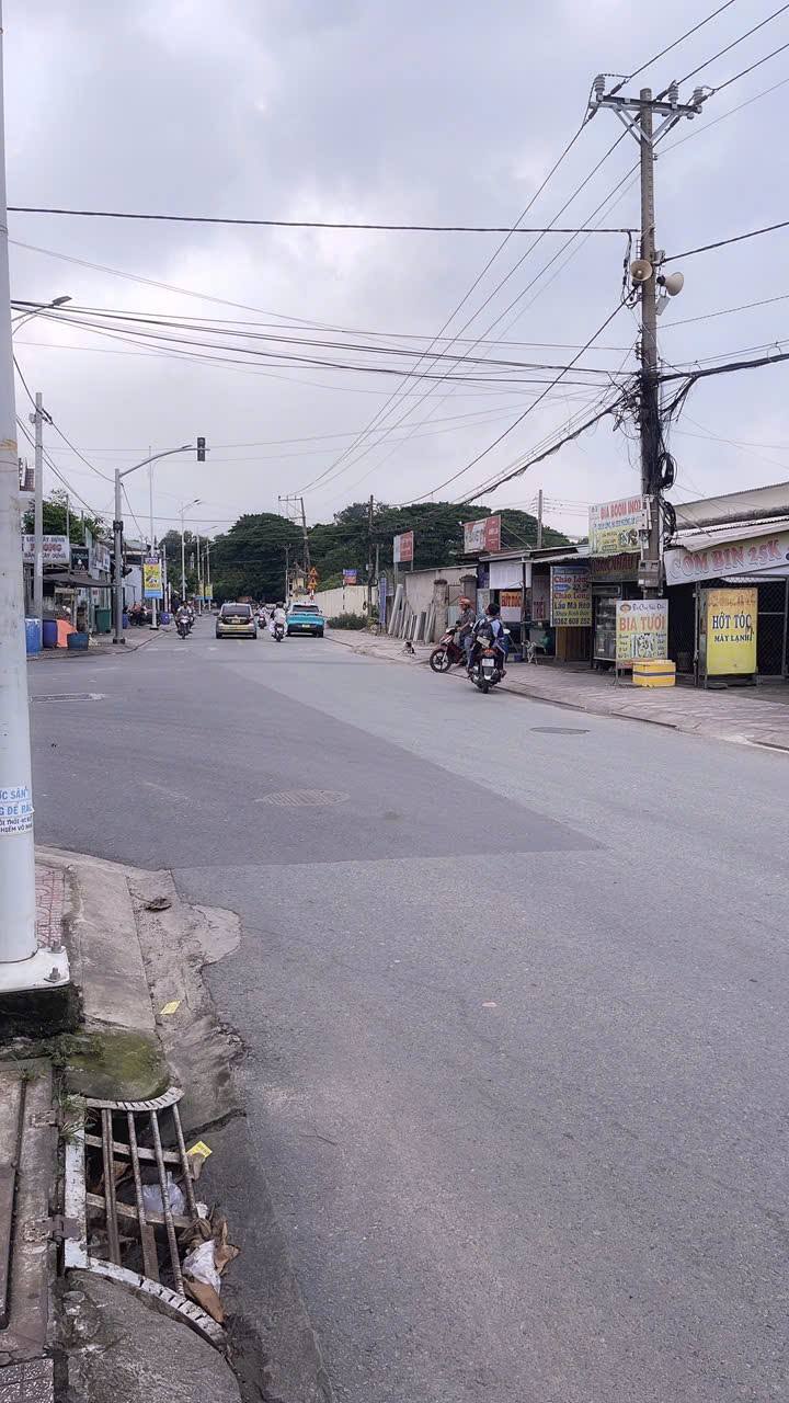 Nhà phố kinh doanh 2 tầng tại Lái Thiêu, Thuận An giá 4.3 tỷ - Đầu tư sinh lời ngay!