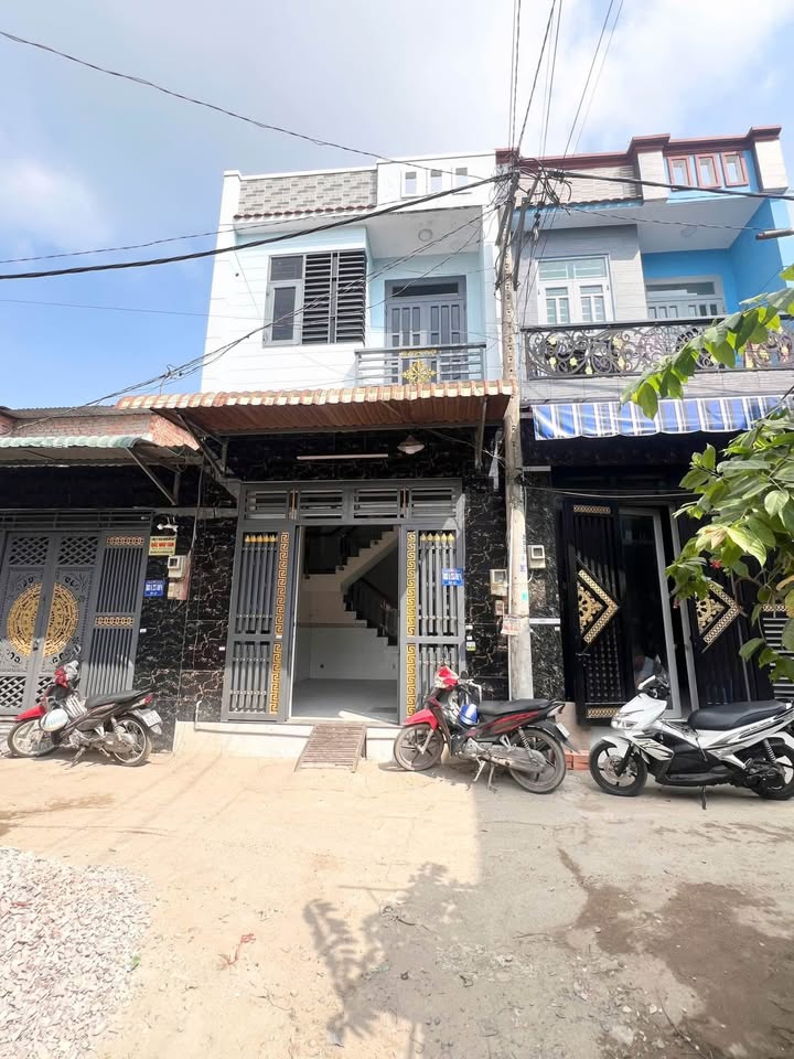 Nhà đẹp hẻm 4m đường Võ Văn Vân, Vĩnh Lộc B, 40m² giá 1.55 tỷ - Chính chủ bán gấp!