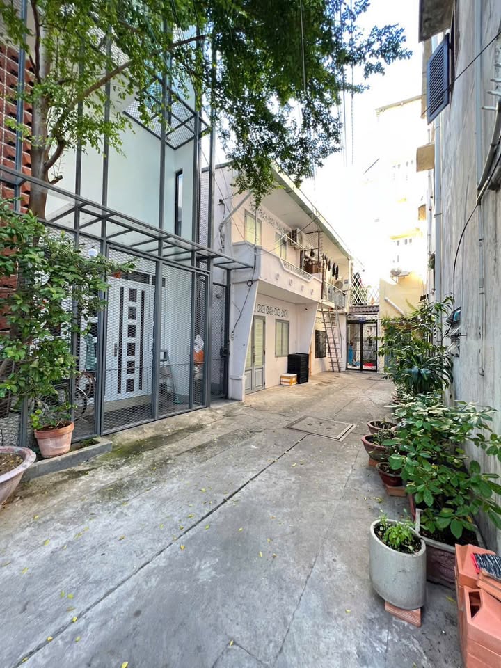 Nhà riêng Lê Văn Sỹ, Phú Nhuận 50m² giá 6 tỷ - Kết cấu vuông vức, an ninh tuyệt đối!