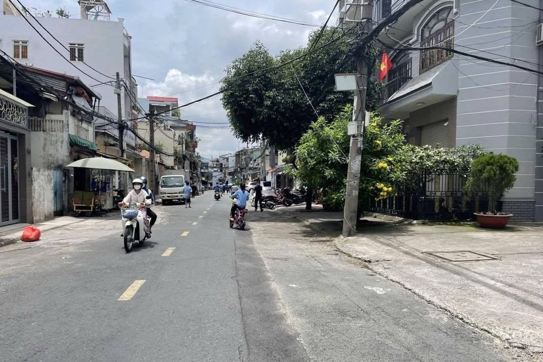 Mặt tiền Kinh Doanh Lê Thị Bạch Cát, Q11, 100m² giá 15.99 tỷ - Tiềm năng đầu tư lớn!