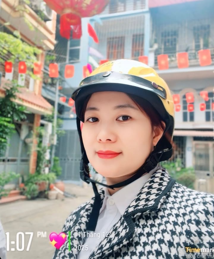 Nhà phố Phạm Văn Đồng 40m² giá 7.6 tỷ - Ô tô đỗ cửa, dân trí cao!