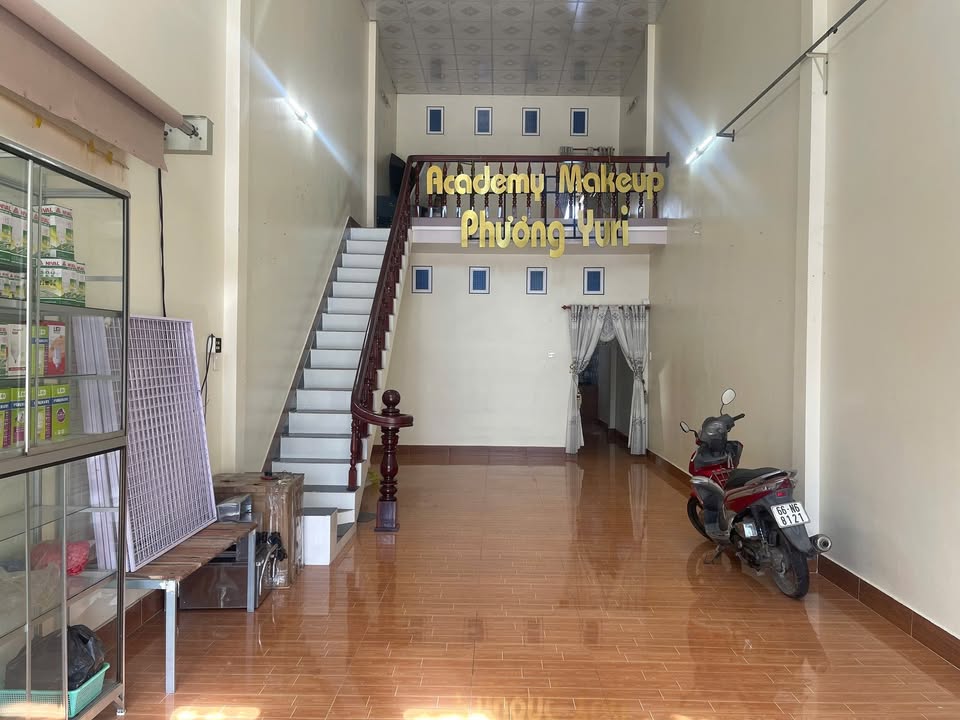 Nhà cấp 3 Hồng Ngự 87m² giá 1 tỷ - Dọn vào ở ngay!