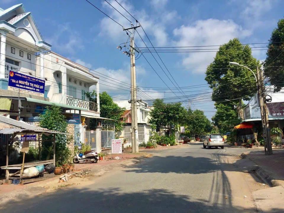 Đất nền trục chính Khu Vượt Lũ, Tân Hạnh, Vĩnh Long 112m² giá 1.9 tỷ - Vị trí đẹp, thổ cư 100%