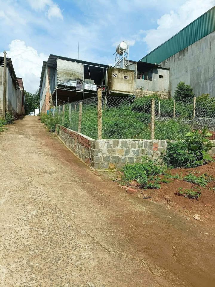 Đất nền Đắk Mil 210m² giá 650 triệu - Cơ hội đầu tư hấp dẫn!