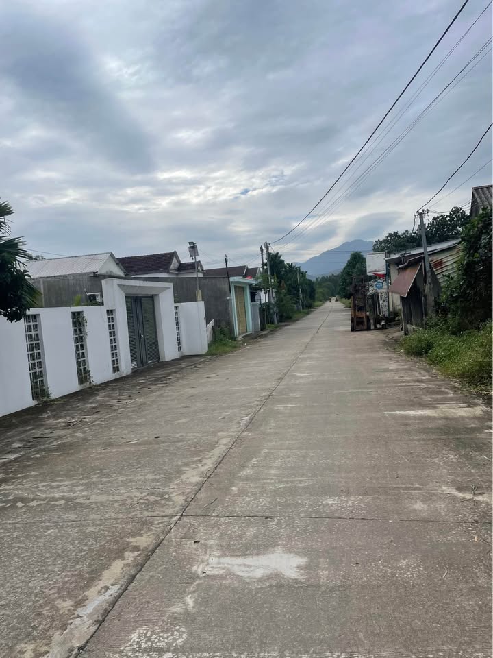 Đất nền Nghĩa Kỳ Tư Nghĩa 130m² giá thỏa thuận - Hướng Đông, ô tô vào tận nơi!