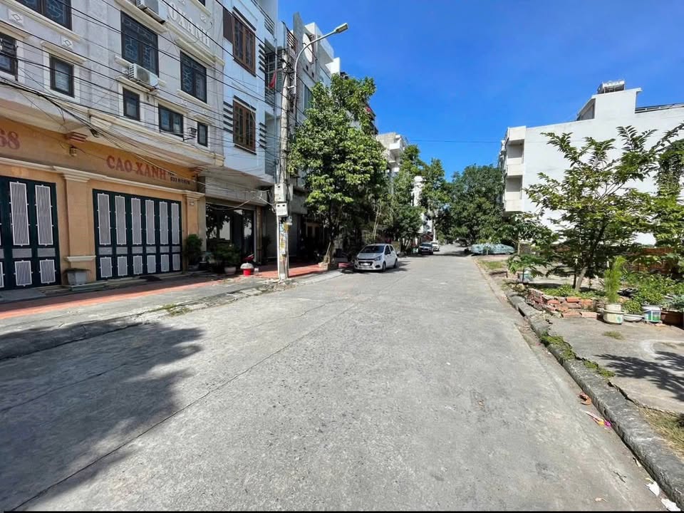 Nhà 4 tầng tại Cao Xanh, Hạ Long 54.6m² giá 5 tỷ - Giao thông thuận tiện!