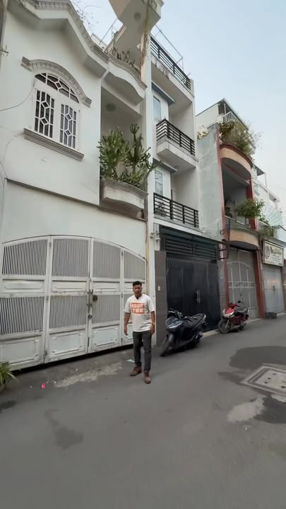 Nhà mặt tiền hẻm kinh doanh Nguyễn Văn Khối 80m² giá chỉ 9.8 tỷ - Cơ hội đầu tư tuyệt vời!