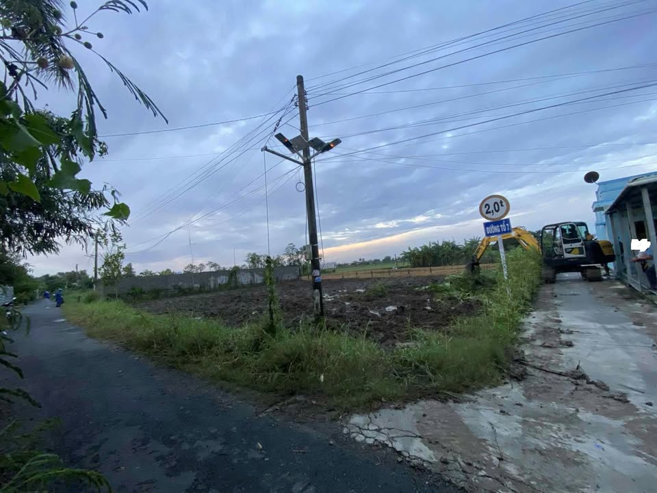 Đất nền mặt tiền đường Đê Bao Hưng Thạnh, Gò Công, 143m² - Giá chỉ 625 triệu, cơ hội đầu tư tuyệt vời!