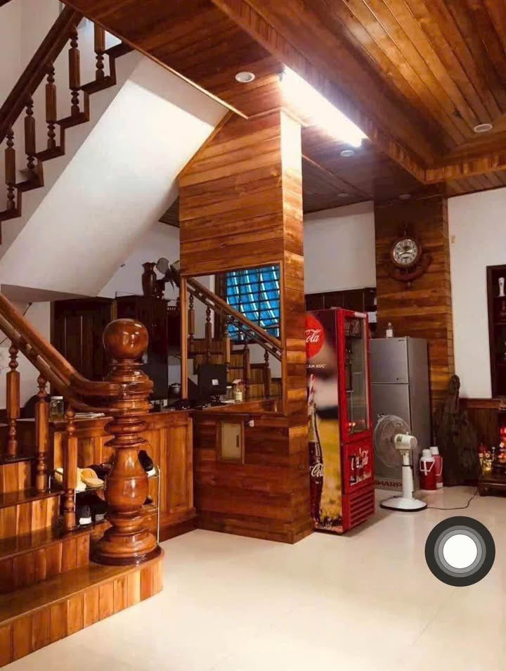 Nhà 5 Tầng Trung Tâm Phố Tây Huế 62m² giá 8.x tỷ - Tiềm năng kinh doanh tuyệt vời!