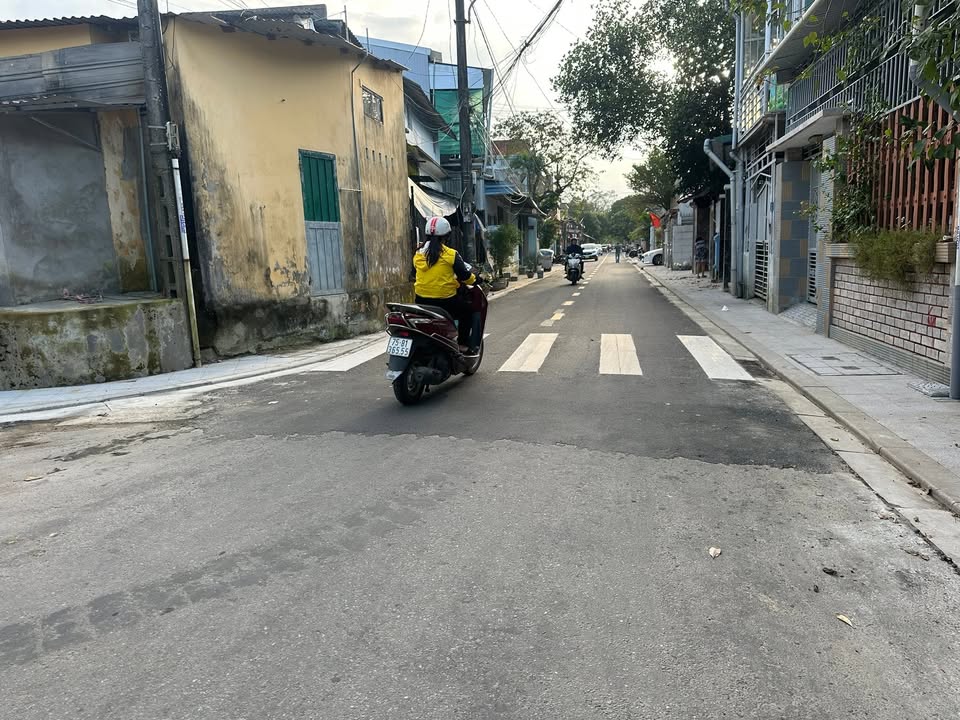 Nhà cấp 4 mặt tiền Ngô Đức Kế, 108m² giá 3.6 tỷ - Phù hợp kinh doanh và ở ngay!