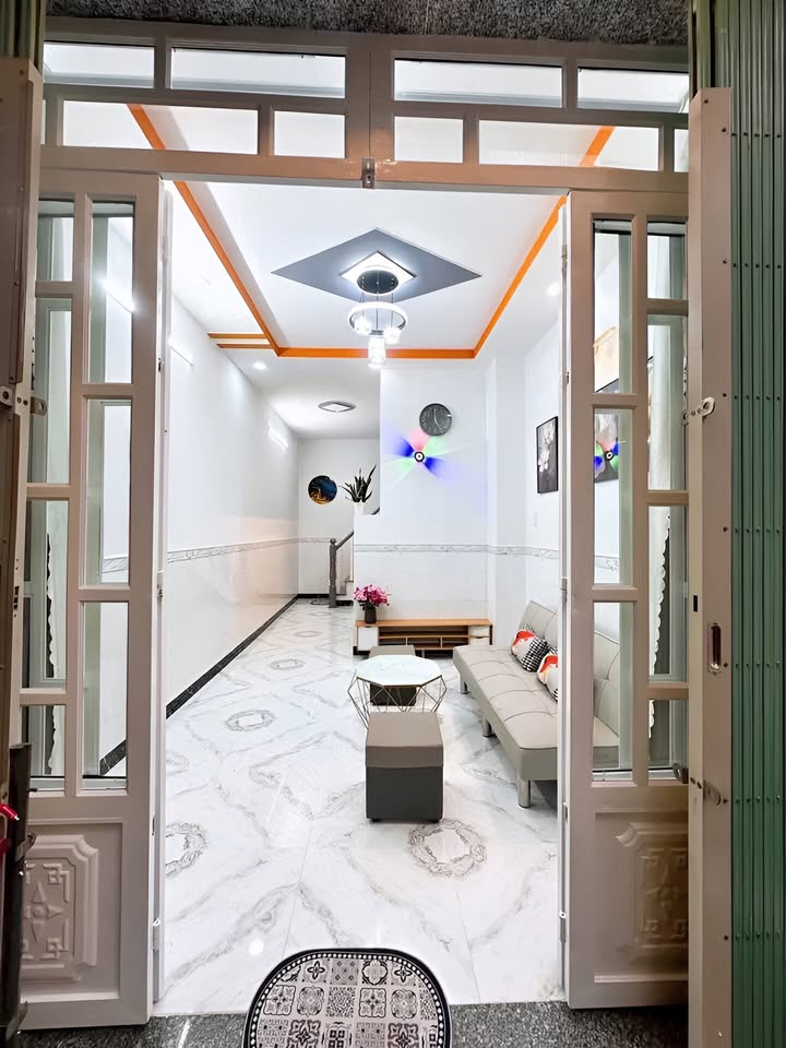 Nhà phố Quận 12 đường Nguyễn Văn Quá 22.4m² giá 1.029 tỷ - Chính chủ cần bán gấp!