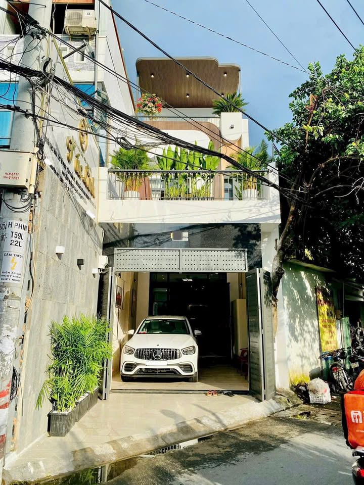 Nhà phố mặt tiền kinh doanh Nguyễn Duy Cung 97m² giá 11.9 tỷ - Đầu tư sinh lời ngay!