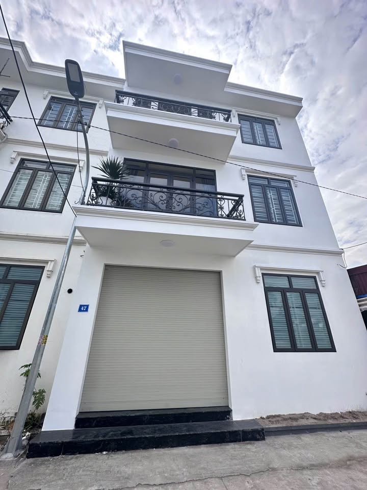 Nhà đẹp mặt tiền 7m đường Quỳnh Hoàng 58m² giá 3.85 tỷ - Sẵn sàng vào ở ngay!