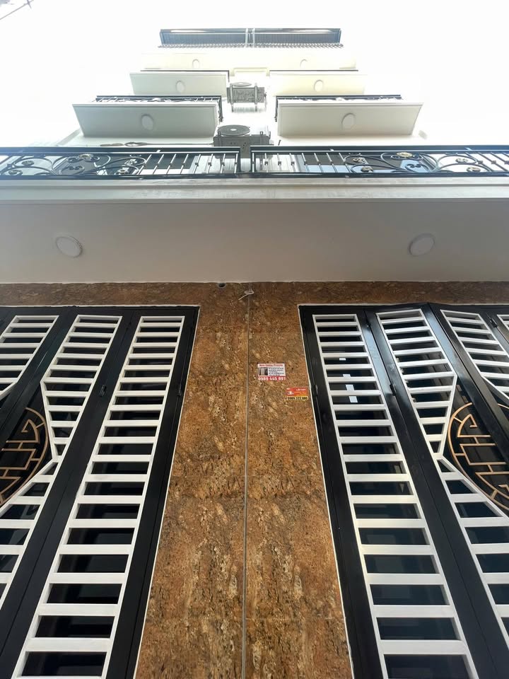 Nhà 5 tầng thôn Phương Viên, Hoài Đức 30m² giá 4.75 tỷ - Gần đường ô tô, tiện ích đầy đủ!