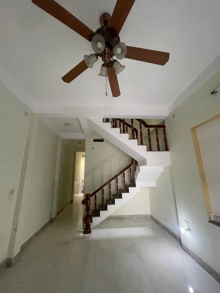 Nhà mặt tiền Lương Tấn Thịnh, Tuy Hoà 82m² giá 5.9 tỷ - Vị trí trung tâm du lịch!