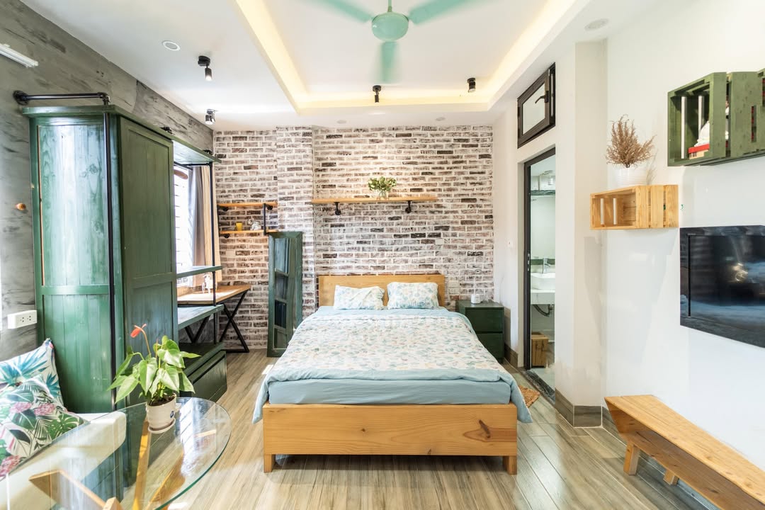 Studio Hoàng Văn Thái 30m² giá 6.8 triệu - Ban công thoáng mát, thang máy hiện đại!