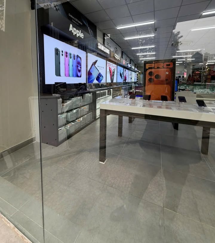 Cho thuê tầng 2 nhà 346 Câu Giấy 65m² - Mặt tiền ô tô, giá 16 triệu/tháng!