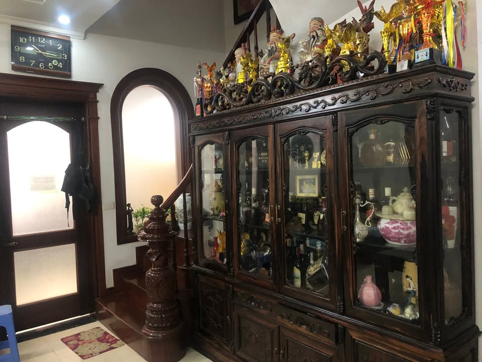 FrontHouse 108 Hoàng Như Tiếp 120m² giá 81 tỷ - Kinh doanh đỉnh cao, mặt phố sầm uất!