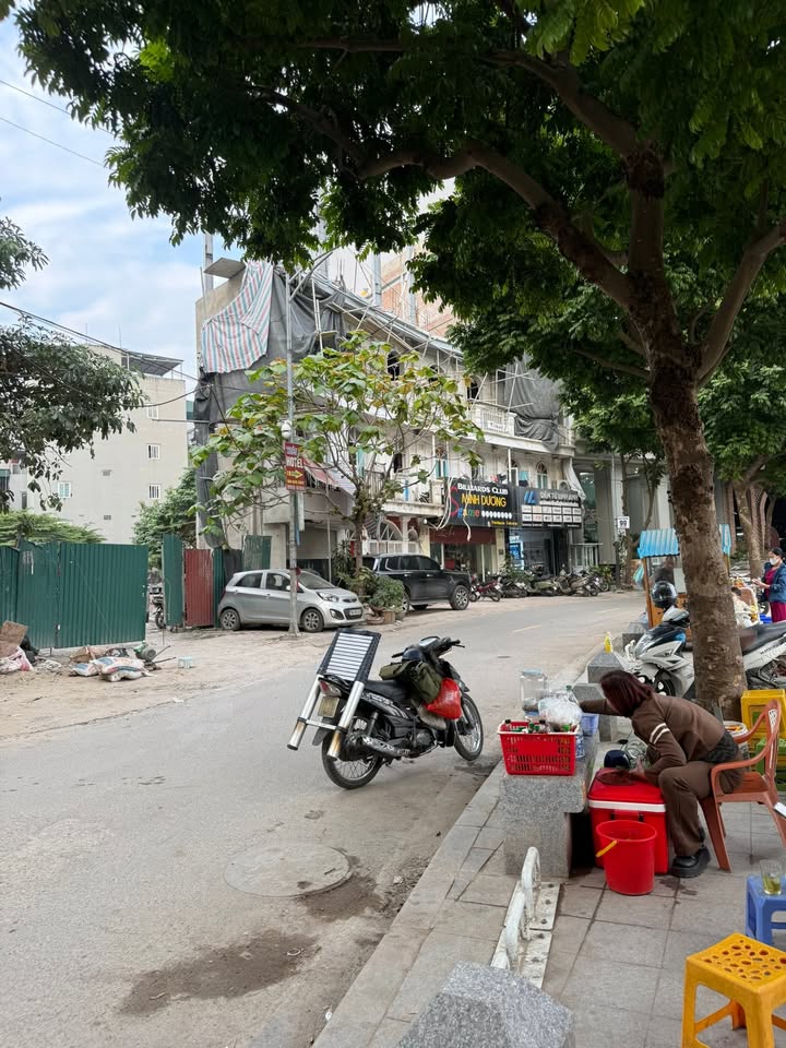 Nhà phố 354A Lê Duẩn, Đống Đa 50m² giá 9 tỷ - Không gian sống lý tưởng gần công viên