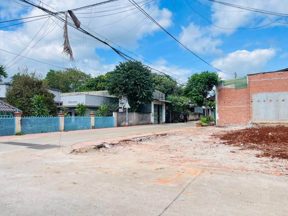 Nhà phố hẻm 23 Mai Thị Lựu, Buôn Ma Thuột, 68m² - Dân trí cao, giá tốt!