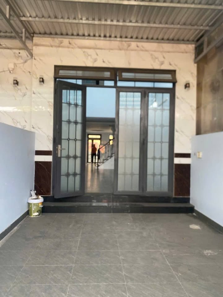 Nhà mặt tiền Kinh doanh đường Kênh Mương Lệ, quận Bình Tân, 80m² - Giá chỉ 9 triệu/tháng!