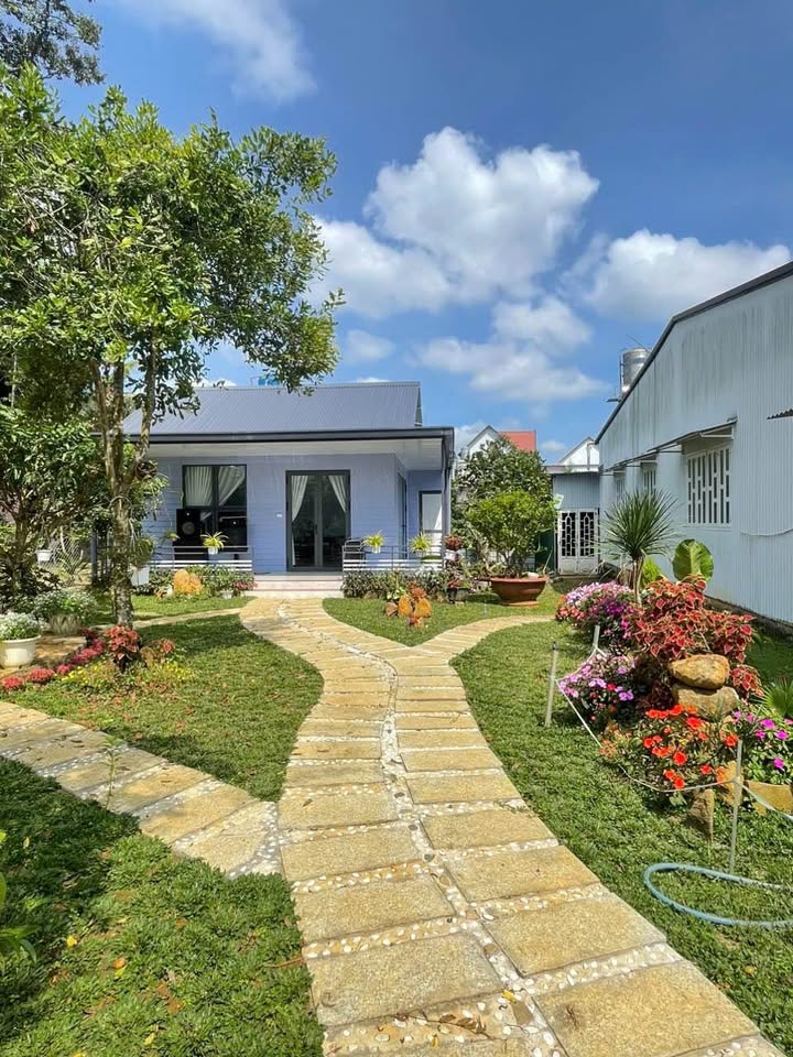 Nhà nghỉ dưỡng đẹp mắt tại phường 3, TP Bảo Lộc, 658m² chỉ 4.2 tỷ - Sẵn sàng vào ở!