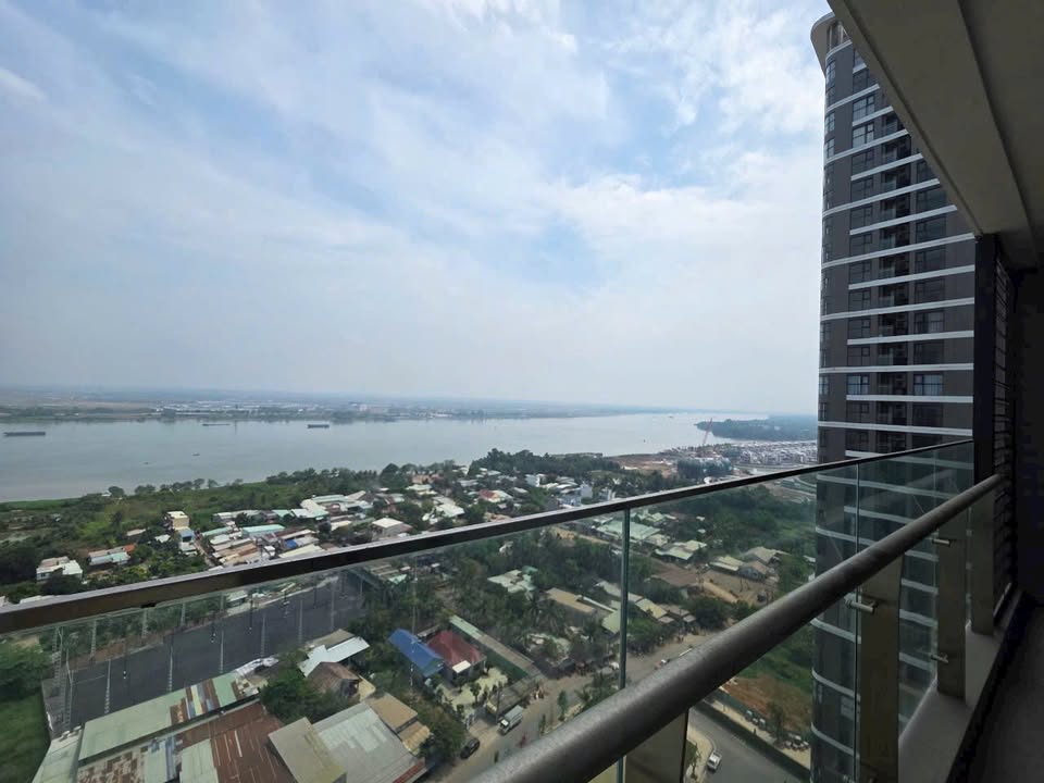 Căn hộ Vinhomes Grand Park Quận 9 82m² giá 5.5 tỷ - Mặt tiền đường Nguyễn Xiển