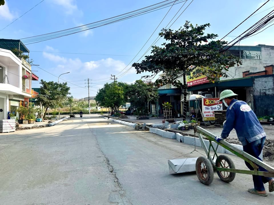 Đất nền Ngõ 42 Bãi Muối, Hạ Long 77m² giá chỉ 4.5 tỷ - Kinh doanh tốt, vị trí đắc địa!