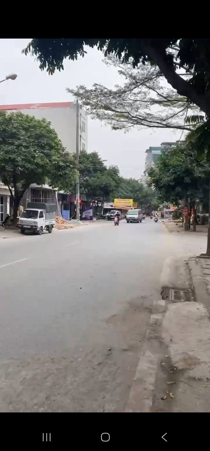 Cho thuê nhà mặt phố Kiến Hưng 65m² - Mặt tiền 5m, giao thông thuận tiện!