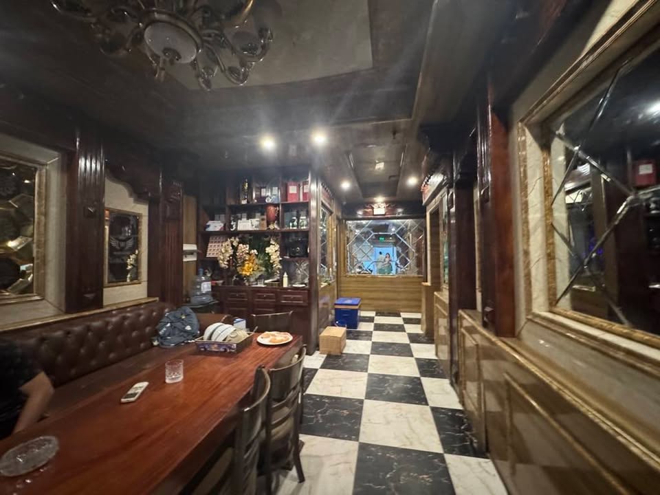 Nhà phố Sài Đồng, Long Biên 120m² giá 23.9 tỷ - Đầu tư sinh lời cực tốt!