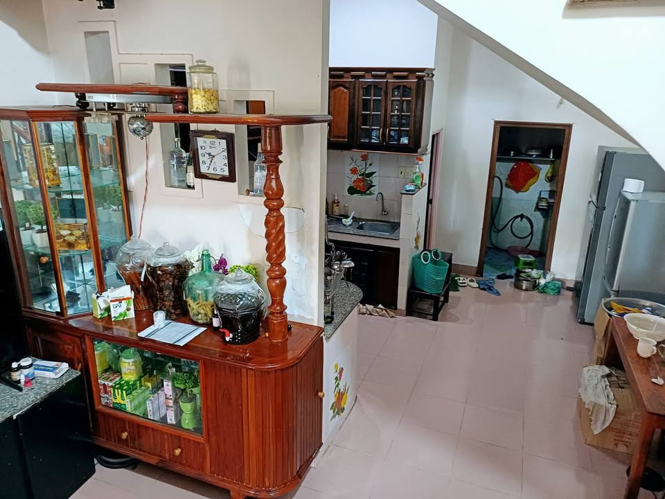 Nhà 2 Lầu Phú Thủy 100m² giá 2.35 tỷ - Thiết kế hiện đại, trung tâm Phan Thiết!