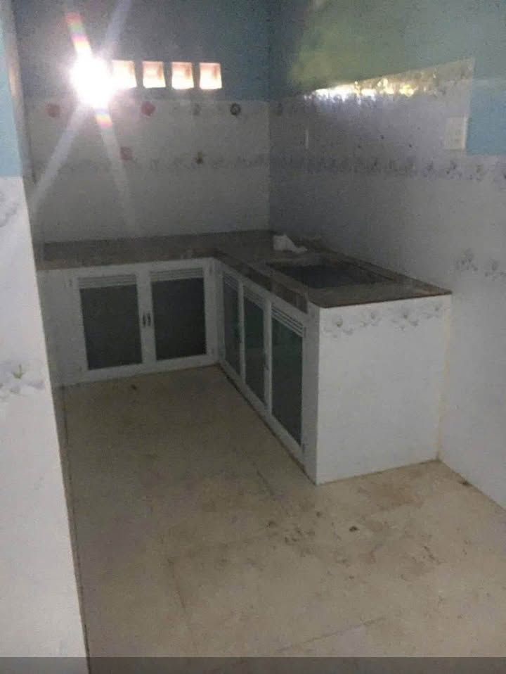 Nhà lô đường Lê Duẩn, Phan Thiết 94m² giá 1.85 tỷ - Gần biển, tiện ích đầy đủ!