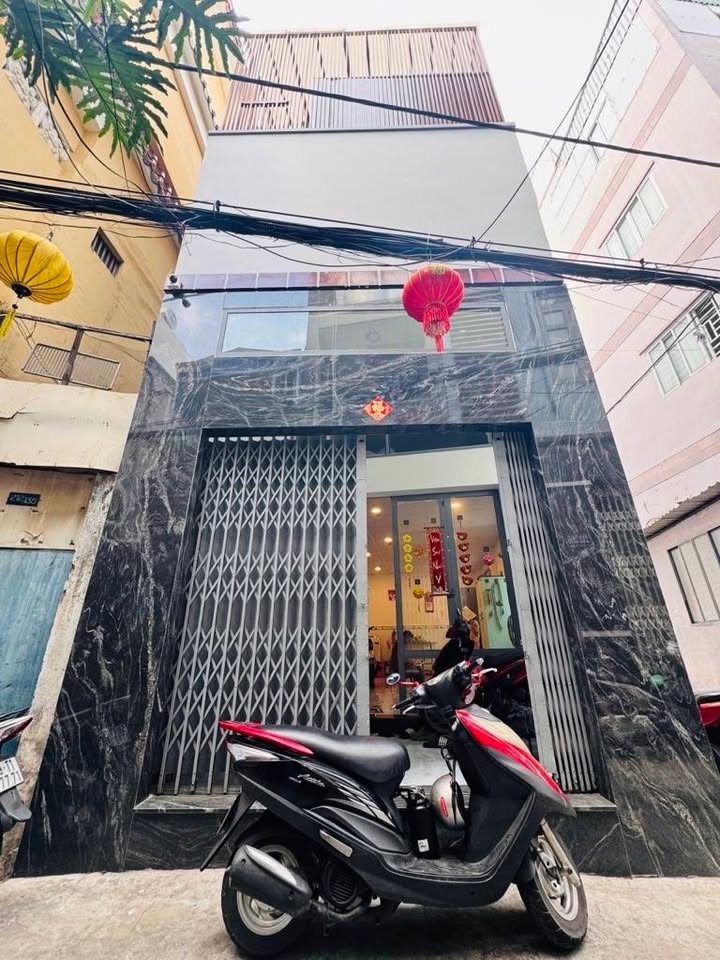 Nhà phố Tân Định, Quận 1, 50m² giá 7.95 tỷ - Lô góc, hẻm thông thoáng!