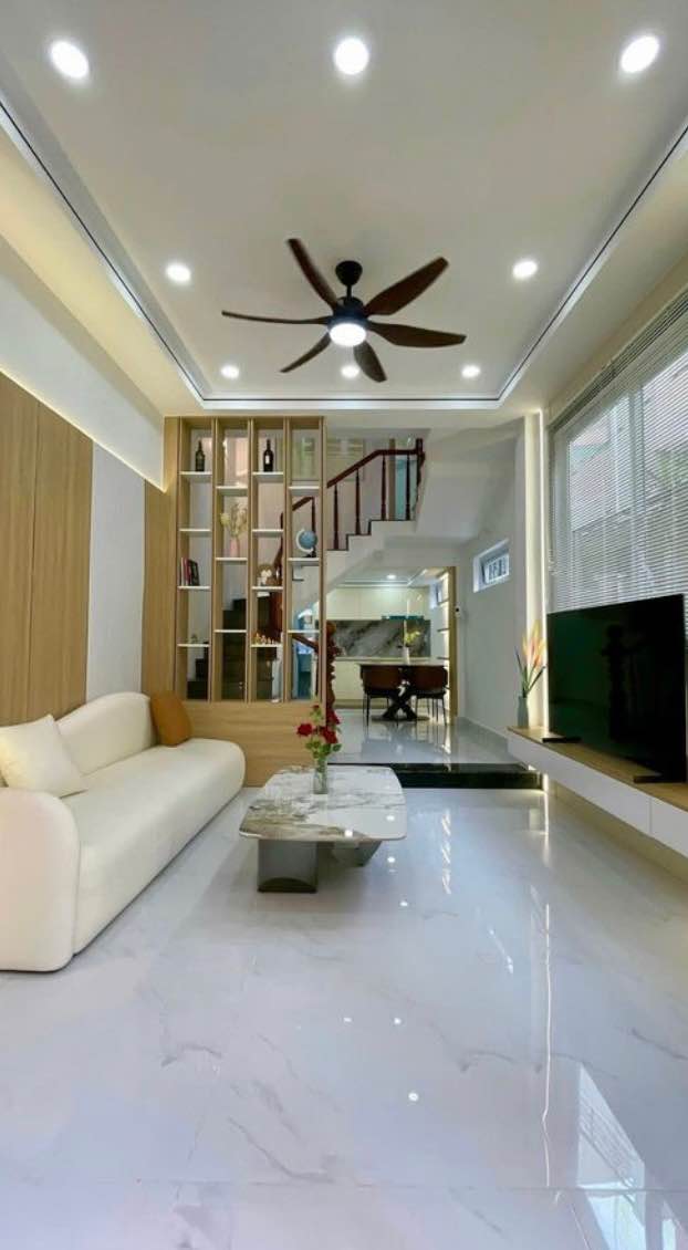 Nhà 2.5 tầng tại K334 Đống Đa, Hải Châu - Giá 4.38 tỷ, Full nội thất mới!